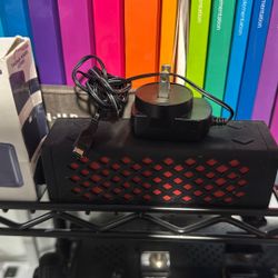 Francois et Mimi Elite RuggeX Bluetooth Speaker