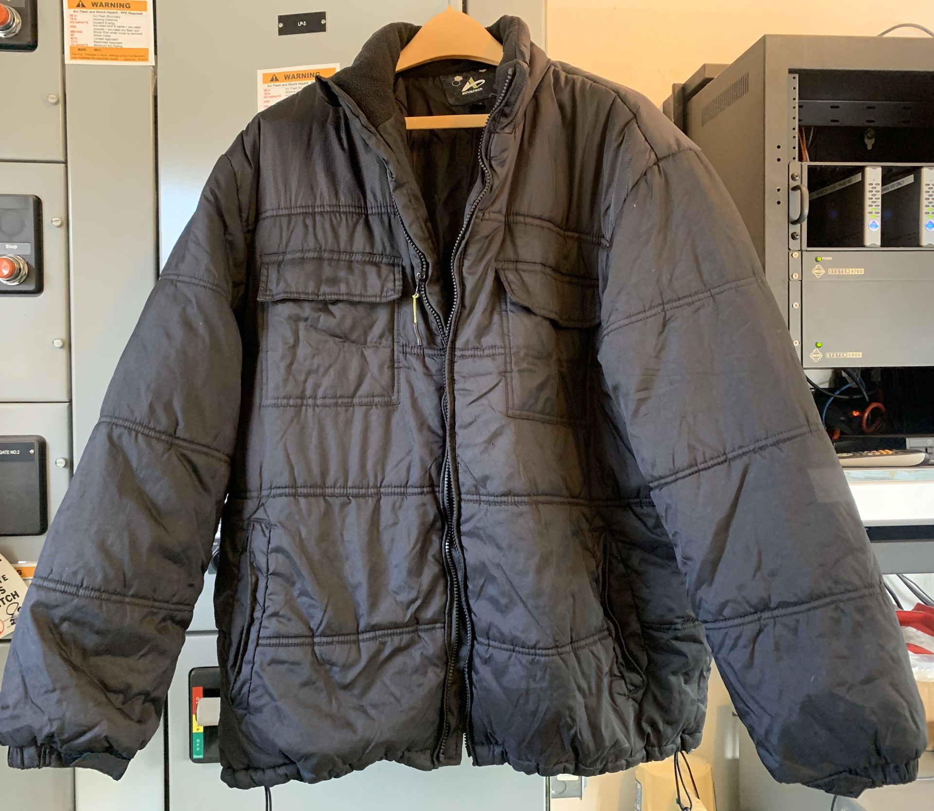 Athletech Puffer Jacket Size XL