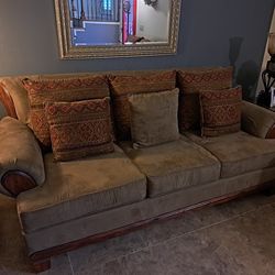 ¡PRICE DROP! Sofa and Loveseat