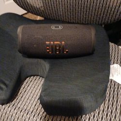 Jbl 5 Bluetooth Speaker