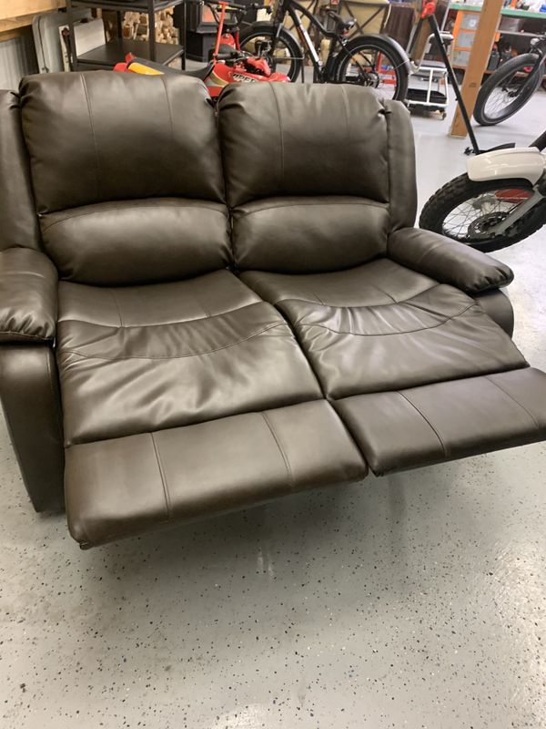 Rv recliner 58 inch wall hugger for Sale in Ashford WA 