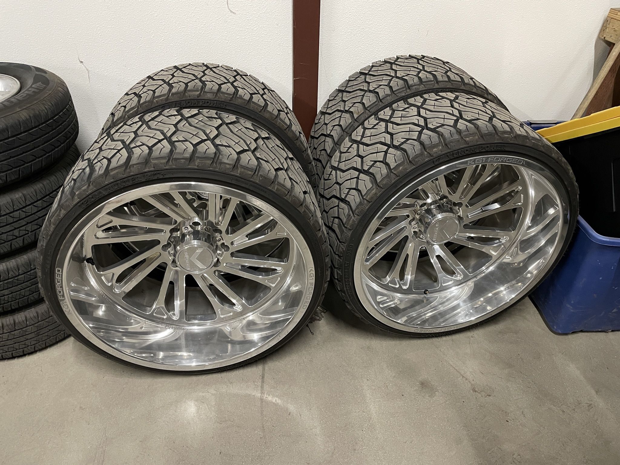 26x14 Kg1 Forged Wheels