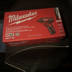 Milwaukee Screwdriver drill Kit