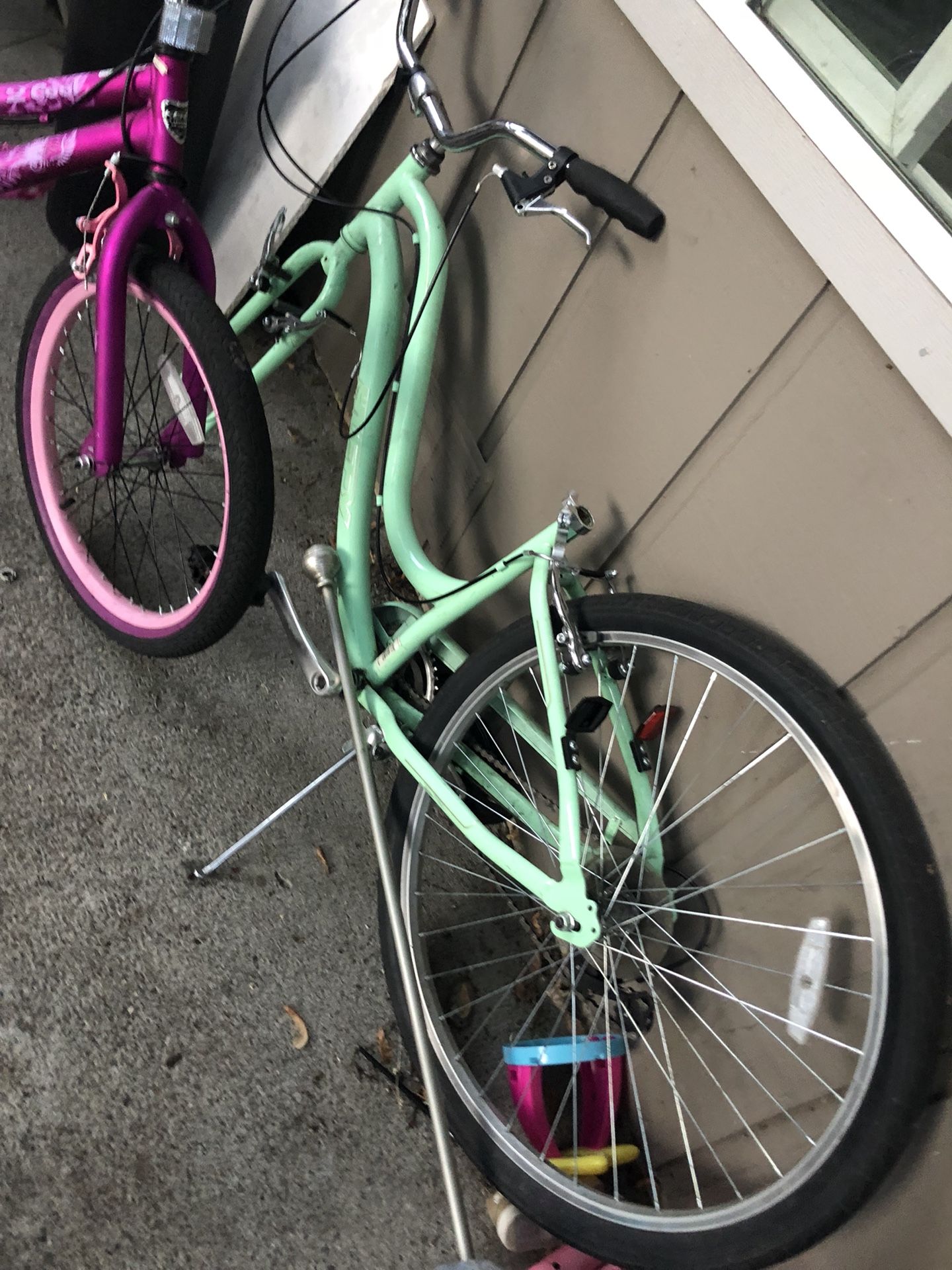 Adult bike(it has all parts)