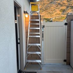 8 ft werner aluminum ladder