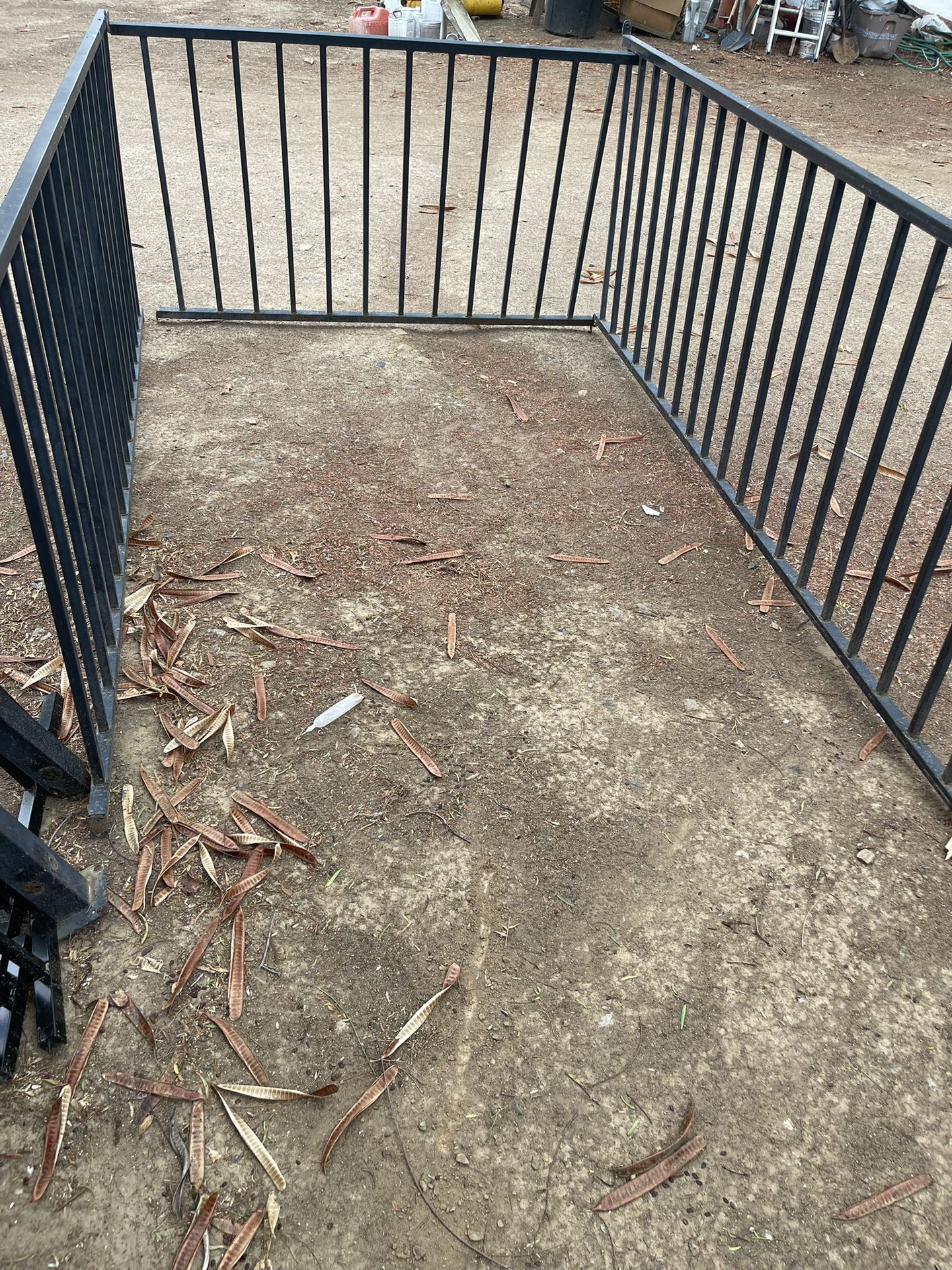 Fence Black High 32  in Total 19 Feet 