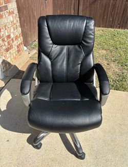 Nice Office chair
