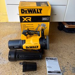 DEWALT 20V MAX XR 550 CFM 133 MPH Cordless Battery Powered Blower (Tool-Only)