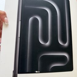 Apple MacBook Pro 14-inch (M3 Pro) – 18GB RAM, 512GB SSD1