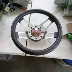 GRANT STEERING WHEEL 