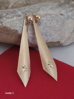 ⛔️RESERVED⛔️14K Yellow Gold Obelisk Design Textured Dangle Earrings, Solid Gold/ Aretes de Oro Amarillo con Diseño de Obelisco! 👌🎁Post Tags: Aretes 