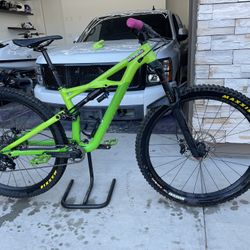 Specialized Enduro Size Small