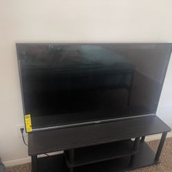 50 Inch Roku Tv & Tv Stand 