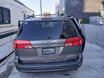 2004 Toyota Sienna