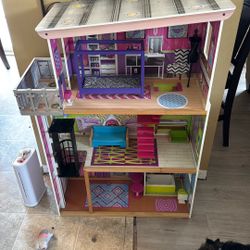 Large Doll House With Furniture 