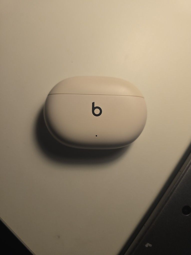 Beats Studio Buds +