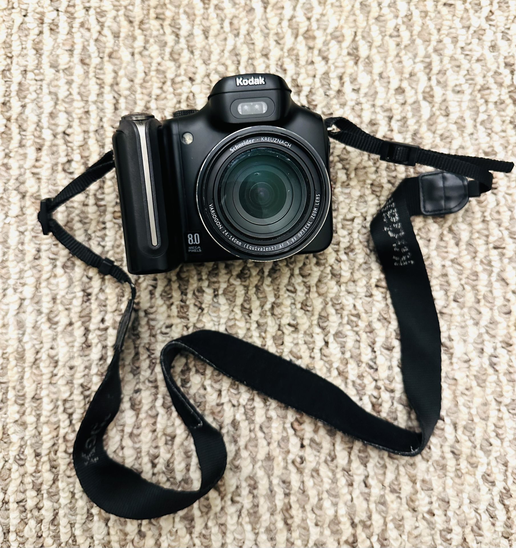 Kodak EasyShare P880 Digital Camera - Black