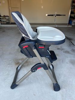 Convertible High Chair - Graco