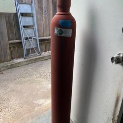 Nitrogen tank