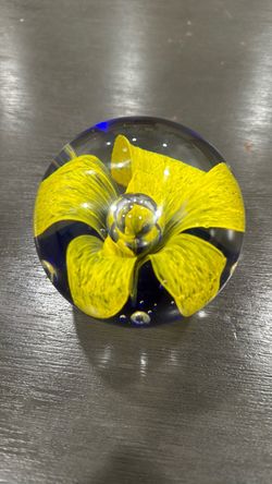 Glass Art yellow flower with blue base (Paperweight)