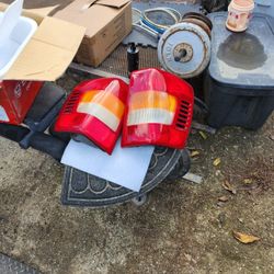 2000 Jeep grand Cherokee, Laredo, backlights.