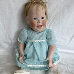 1982 Keepsake Original “Pat-a-Cake” Doll