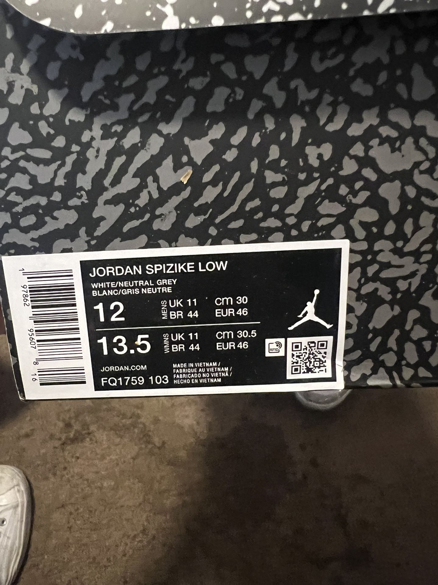 jordan spizike 