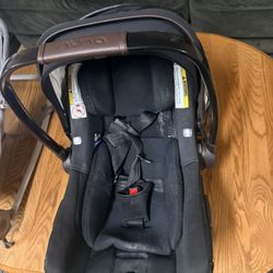 Nuna Pipe Lite Car Seat And Base