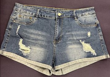 Women's Distressed Denim Shorts - Mid Rise, Cuffed Hem, Ripped Front, Medium
Wash | Sizes Available: S, M, XL, XXL