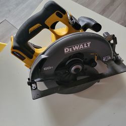 Circular saw 7 1/4"flexvolt (Only Tool)