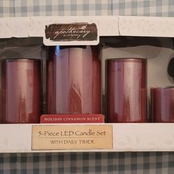 New 5 Piece LED Candle Set W / Daily Timer