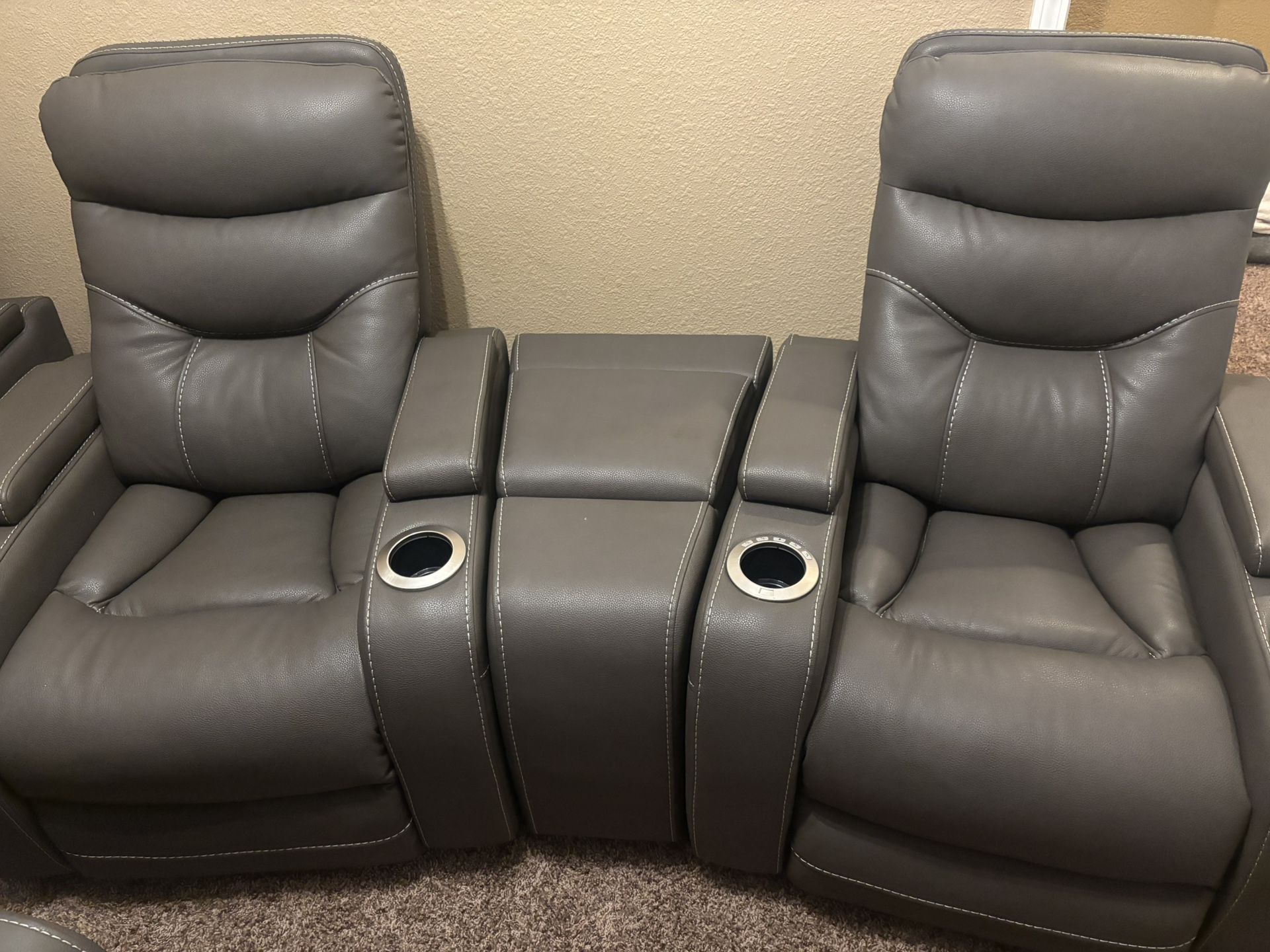 Recliners With Storage 