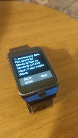Samsung gear 2 with charging cradle !!!
