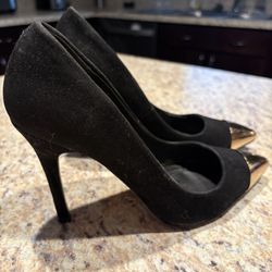 Mixx Shuz Black Heels with Gold Tips
