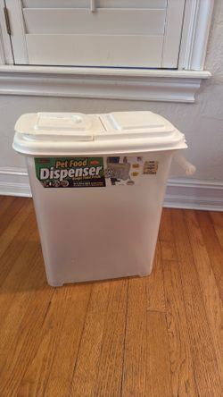 Dog food dispenser