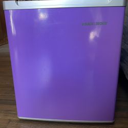 Black & Decker 1.7 Cu. Ft. Purple Refrigerator Pre-Owned