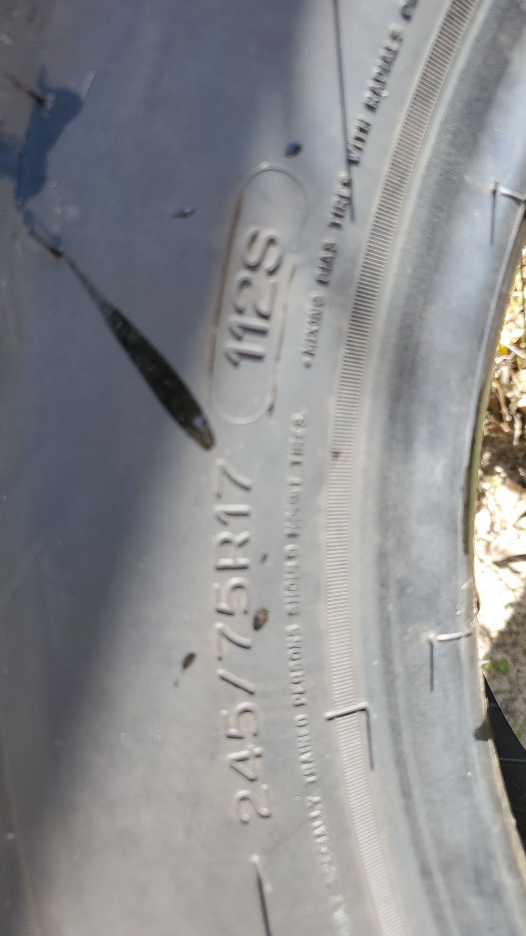 MICHELIN 245/75R17 Tires