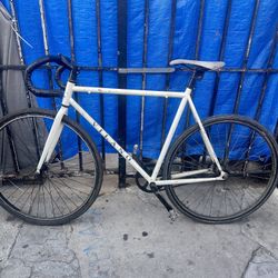 TRACK BIKE