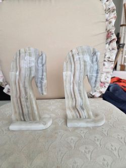 Vintage Hand Carved Onyx Stone Horse Head Bookends (Pair)