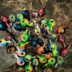 40 1 Oz Walleye Jig Heads For Fishing The Detroit River .With Eye Inserts. 40 Jigs For $40