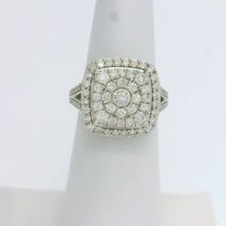 Ladies white Gold and Diamond Cocktail Ring