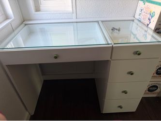 Vanity Desk