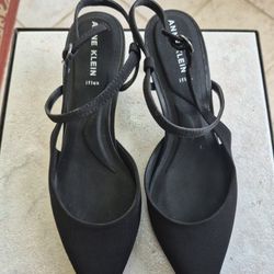Anne Klein Womens IFLEX KITTENHEEL PUMP SANDAL