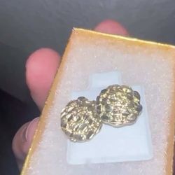 Nugget earrings 10k 3.6 grams