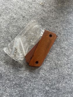 Wood Grips For Three Eighty Super / 380 Super