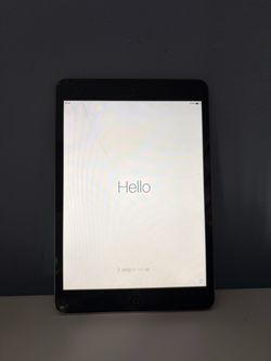 As-Is Apple iPad (iOS 9.3.5) - Wiped & Reset
