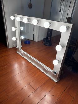 Vanity mirror