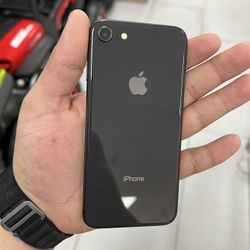 iPhone 8 Factory Unlocked 64GB $199 Cash Or Card!!