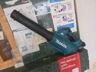Makita, blower, 18 vault battery and charger complete set