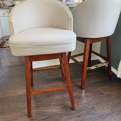 2 Beautiful White Brand New Swivel Counter Stool For Sell